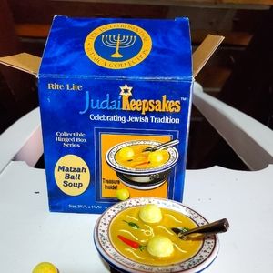 Jewish treasure box matzoh ball soup